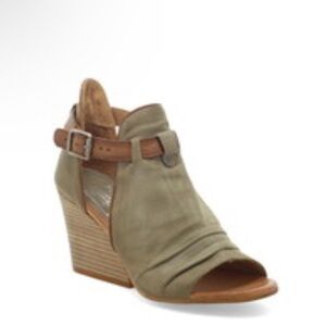 Miz Mooz Khaki Leather Women's Wedge Sandals